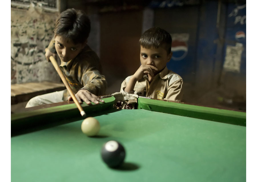 snooker pakistan, pool lahore, pool table, queen, decisive moment, last shot, snooker pakistan, Muhammad Asif, Muhammad Yousaf Yousuf, talent